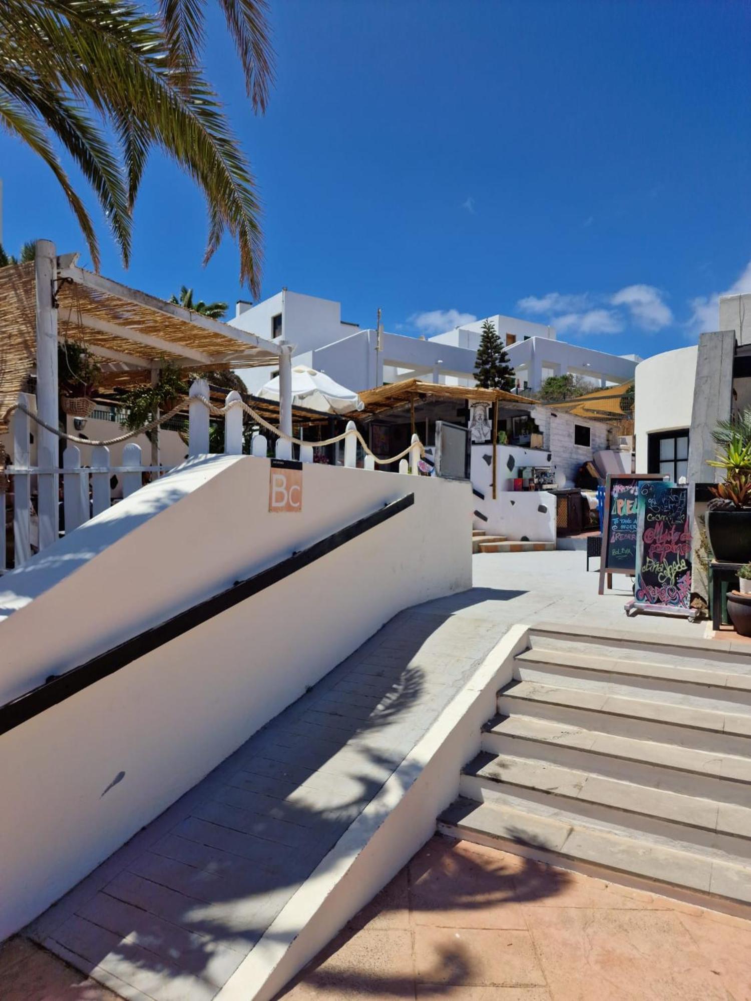 Rockbeach Bungalow Costa Teguise Exterior foto